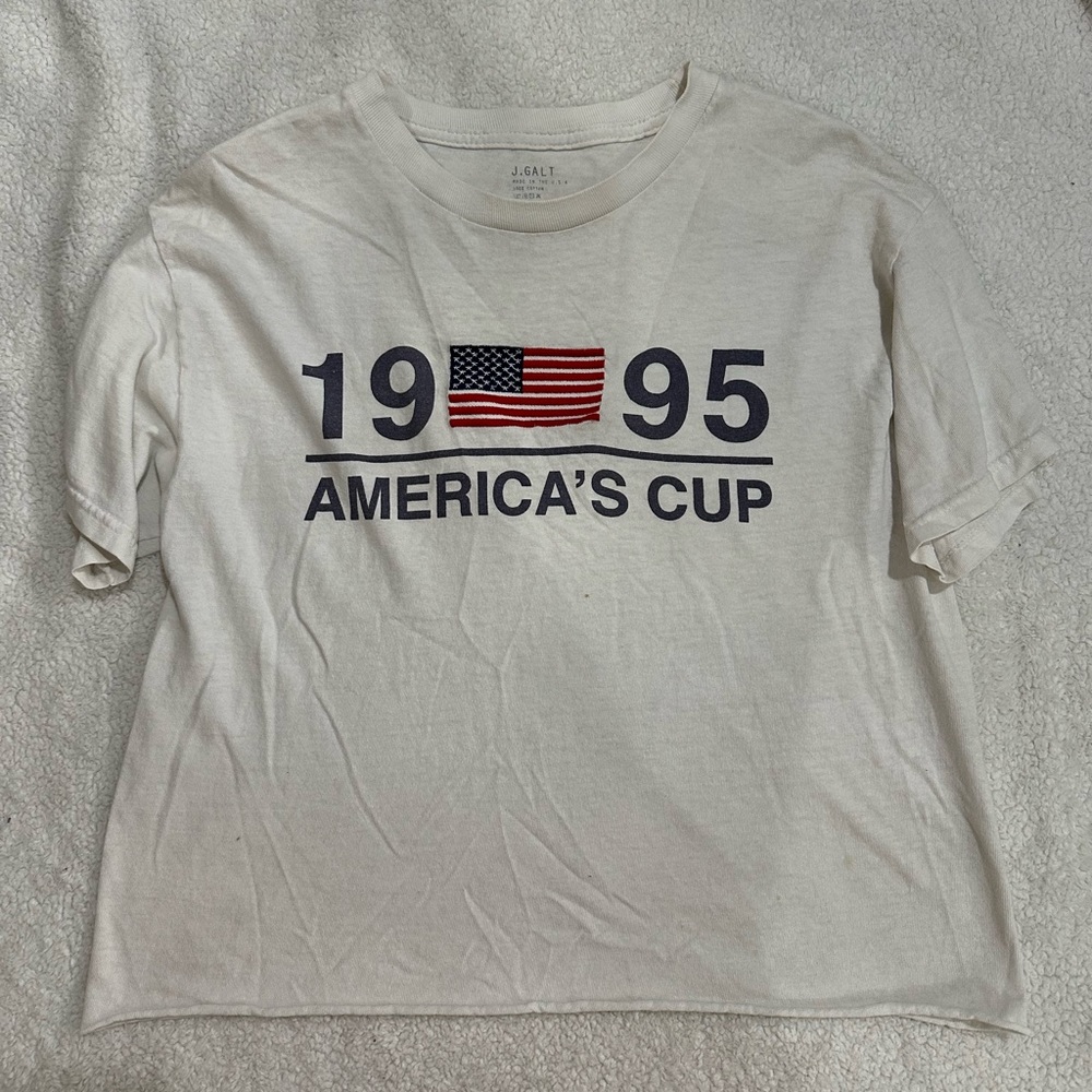 Brandy Melville tshirt
